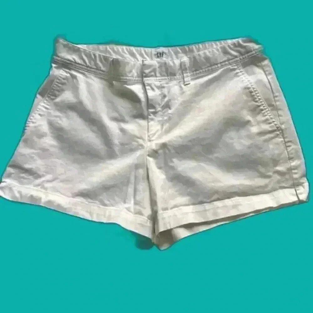 Gap Women's Optic White City Shorts Size 12 Tall